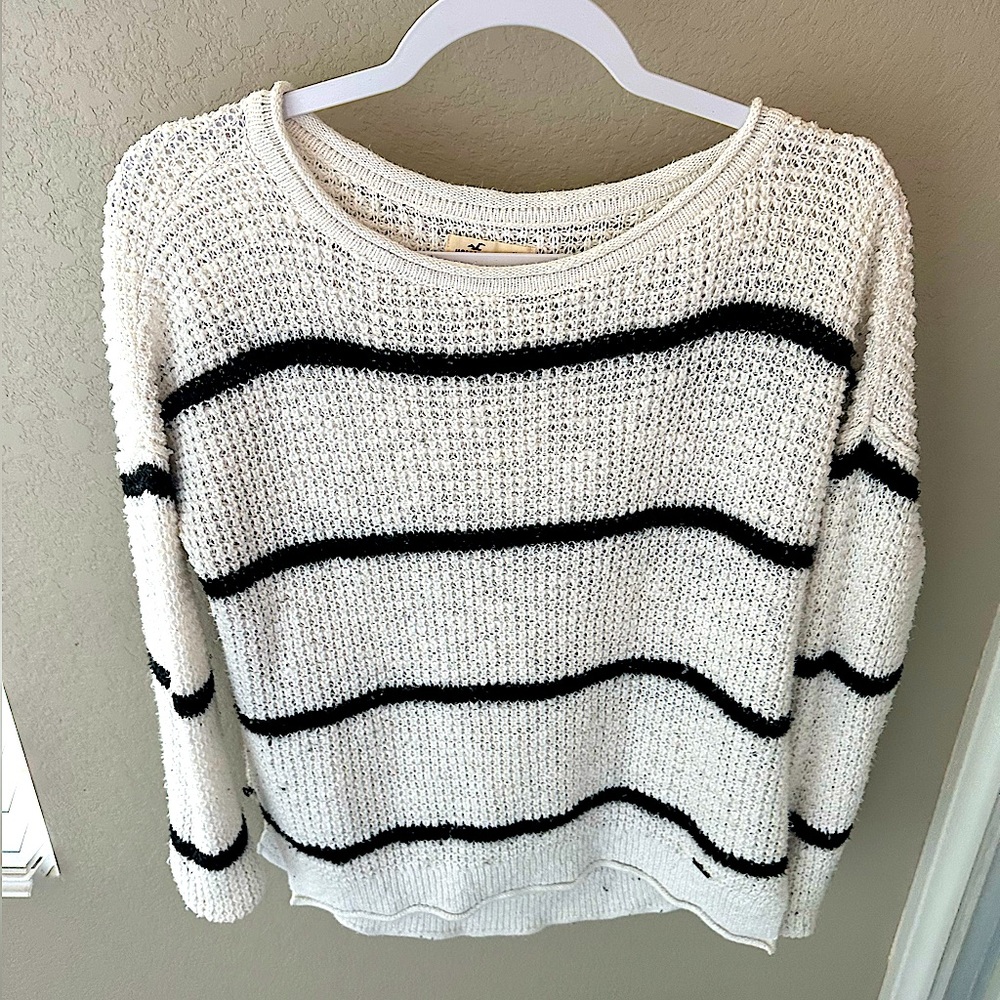 Hollister Knit Sweater